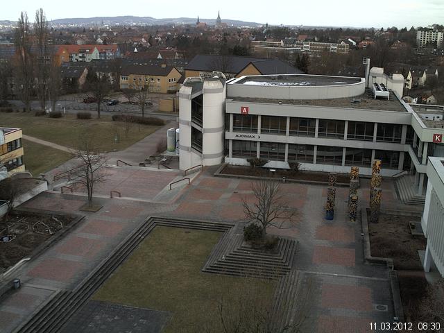 Foto der Webcam: Verwaltungsgeb&auml;ude, Innenhof mit Audimax, H&ouml;rsaal-Geb&auml;ude 1
