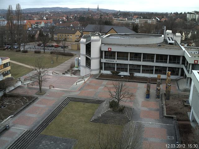 Foto der Webcam: Verwaltungsgeb&auml;ude, Innenhof mit Audimax, H&ouml;rsaal-Geb&auml;ude 1