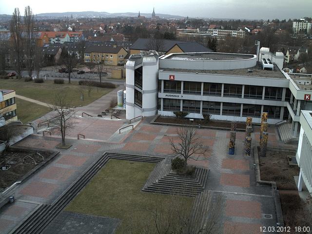 Foto der Webcam: Verwaltungsgeb&auml;ude, Innenhof mit Audimax, H&ouml;rsaal-Geb&auml;ude 1