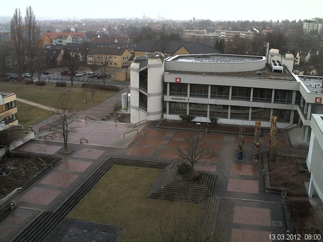 Foto der Webcam: Verwaltungsgeb&auml;ude, Innenhof mit Audimax, H&ouml;rsaal-Geb&auml;ude 1