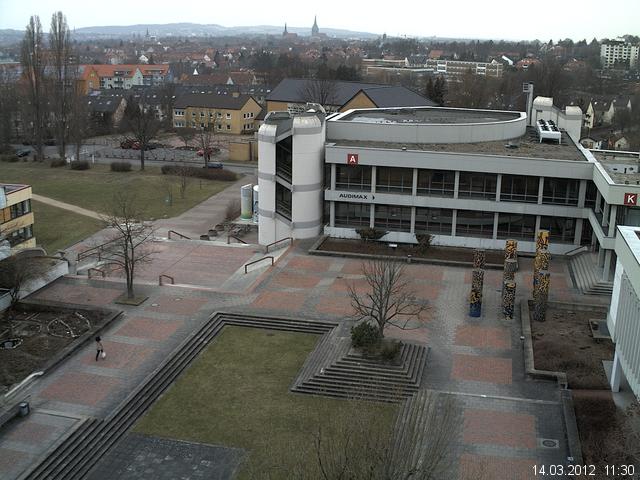 Foto der Webcam: Verwaltungsgeb&auml;ude, Innenhof mit Audimax, H&ouml;rsaal-Geb&auml;ude 1