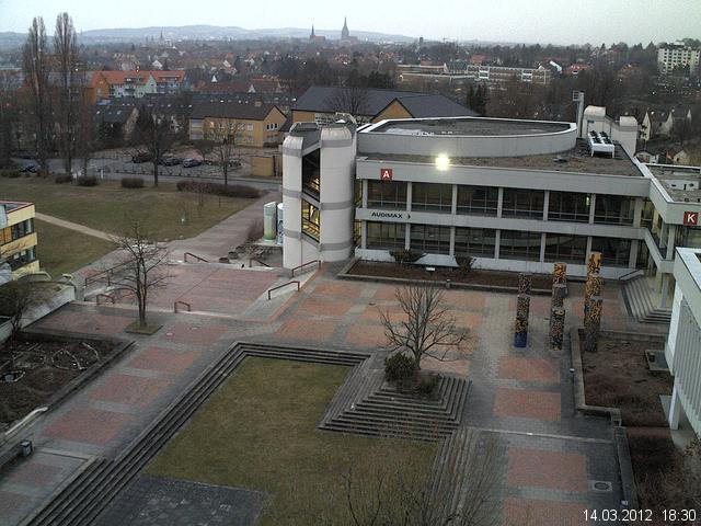 Foto der Webcam: Verwaltungsgeb&auml;ude, Innenhof mit Audimax, H&ouml;rsaal-Geb&auml;ude 1