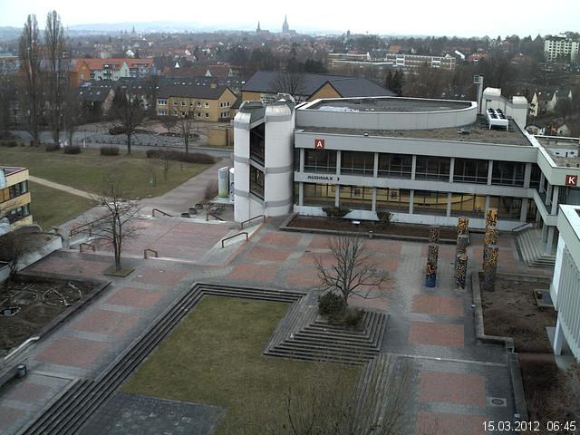 Foto der Webcam: Verwaltungsgeb&auml;ude, Innenhof mit Audimax, H&ouml;rsaal-Geb&auml;ude 1