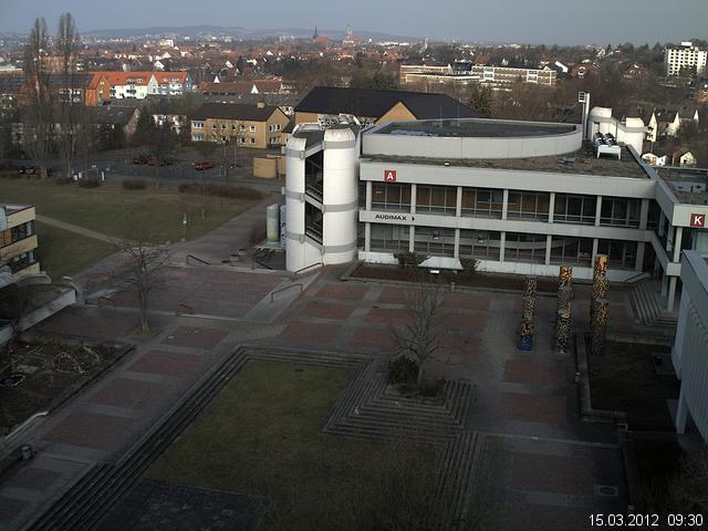 Foto der Webcam: Verwaltungsgeb&auml;ude, Innenhof mit Audimax, H&ouml;rsaal-Geb&auml;ude 1