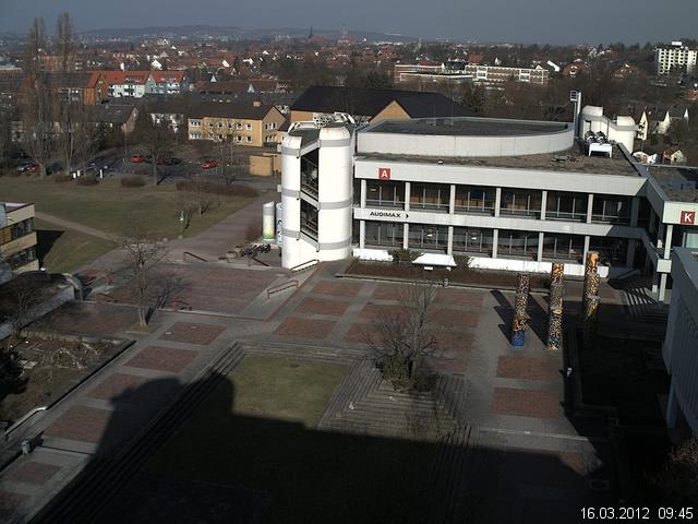 Foto der Webcam: Verwaltungsgeb&auml;ude, Innenhof mit Audimax, H&ouml;rsaal-Geb&auml;ude 1