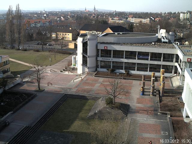 Foto der Webcam: Verwaltungsgeb&auml;ude, Innenhof mit Audimax, H&ouml;rsaal-Geb&auml;ude 1