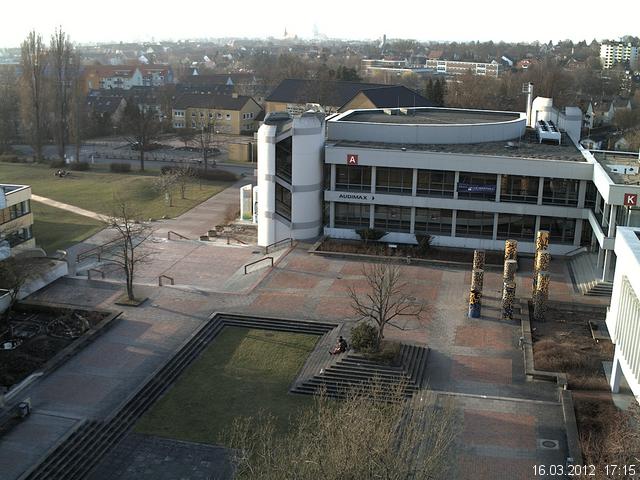 Foto der Webcam: Verwaltungsgeb&auml;ude, Innenhof mit Audimax, H&ouml;rsaal-Geb&auml;ude 1