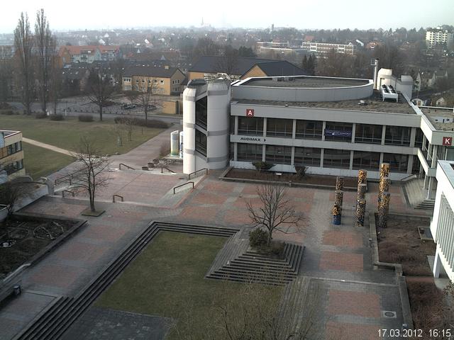 Foto der Webcam: Verwaltungsgeb&auml;ude, Innenhof mit Audimax, H&ouml;rsaal-Geb&auml;ude 1