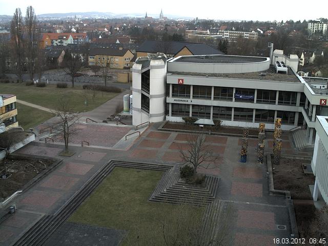 Foto der Webcam: Verwaltungsgeb&auml;ude, Innenhof mit Audimax, H&ouml;rsaal-Geb&auml;ude 1