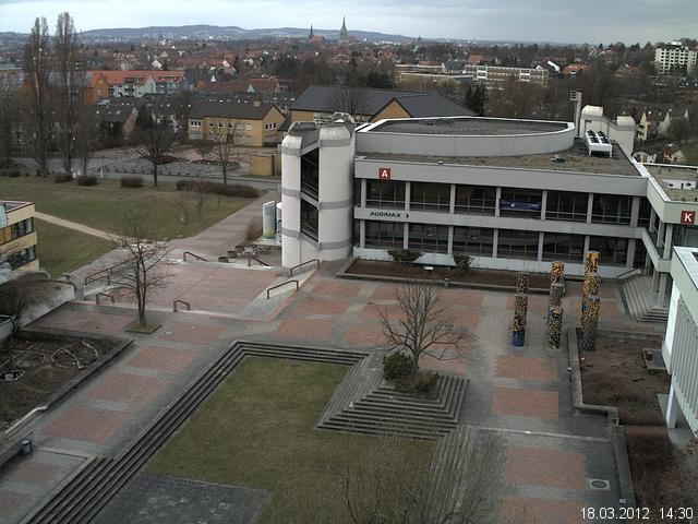 Foto der Webcam: Verwaltungsgeb&auml;ude, Innenhof mit Audimax, H&ouml;rsaal-Geb&auml;ude 1