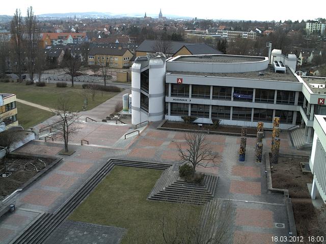 Foto der Webcam: Verwaltungsgeb&auml;ude, Innenhof mit Audimax, H&ouml;rsaal-Geb&auml;ude 1