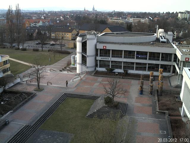 Foto der Webcam: Verwaltungsgeb&auml;ude, Innenhof mit Audimax, H&ouml;rsaal-Geb&auml;ude 1