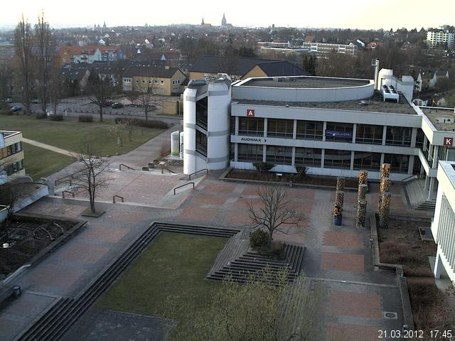 Foto der Webcam: Verwaltungsgeb&auml;ude, Innenhof mit Audimax, H&ouml;rsaal-Geb&auml;ude 1