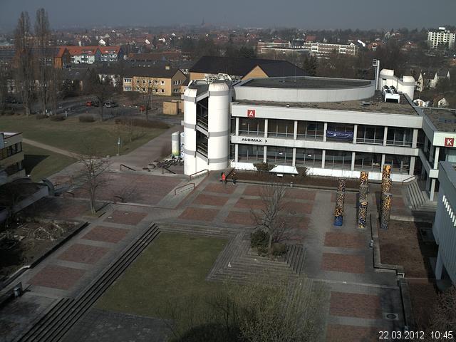 Foto der Webcam: Verwaltungsgeb&auml;ude, Innenhof mit Audimax, H&ouml;rsaal-Geb&auml;ude 1