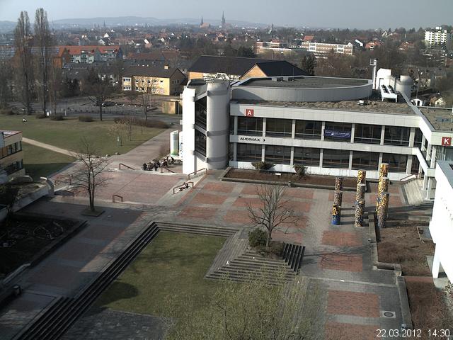 Foto der Webcam: Verwaltungsgeb&auml;ude, Innenhof mit Audimax, H&ouml;rsaal-Geb&auml;ude 1