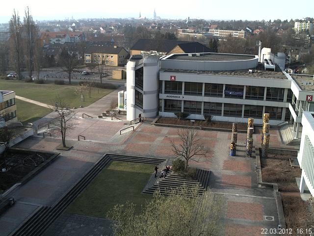Foto der Webcam: Verwaltungsgeb&auml;ude, Innenhof mit Audimax, H&ouml;rsaal-Geb&auml;ude 1