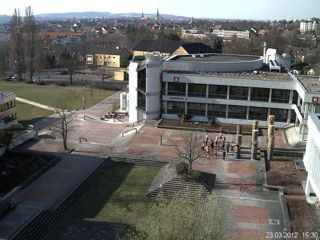 Foto der Webcam: Verwaltungsgeb&auml;ude, Innenhof mit Audimax, H&ouml;rsaal-Geb&auml;ude 1