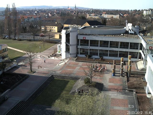 Foto der Webcam: Verwaltungsgeb&auml;ude, Innenhof mit Audimax, H&ouml;rsaal-Geb&auml;ude 1