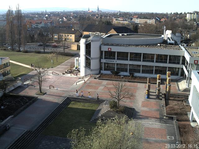 Foto der Webcam: Verwaltungsgeb&auml;ude, Innenhof mit Audimax, H&ouml;rsaal-Geb&auml;ude 1