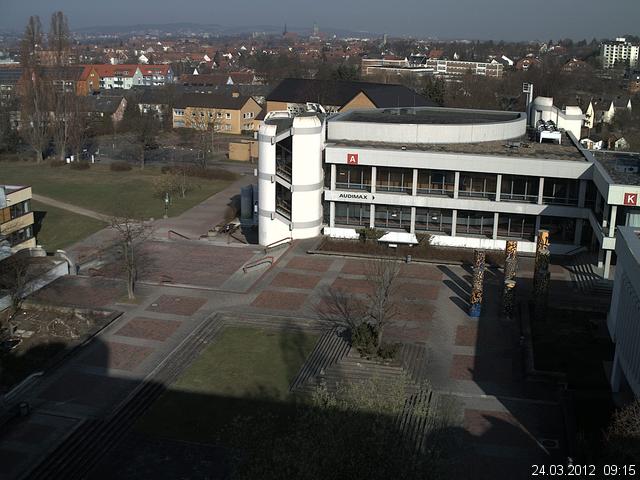 Foto der Webcam: Verwaltungsgeb&auml;ude, Innenhof mit Audimax, H&ouml;rsaal-Geb&auml;ude 1