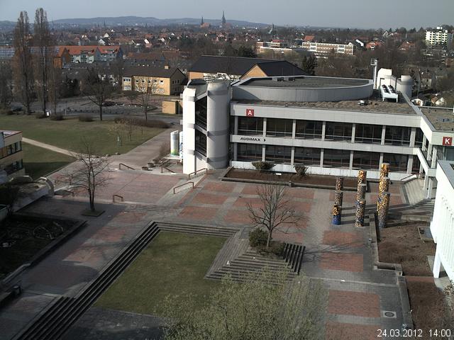 Foto der Webcam: Verwaltungsgeb&auml;ude, Innenhof mit Audimax, H&ouml;rsaal-Geb&auml;ude 1