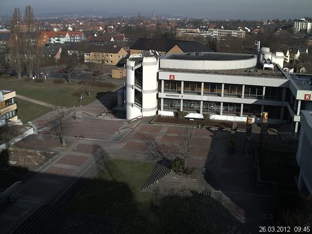 Foto der Webcam: Verwaltungsgeb&auml;ude, Innenhof mit Audimax, H&ouml;rsaal-Geb&auml;ude 1