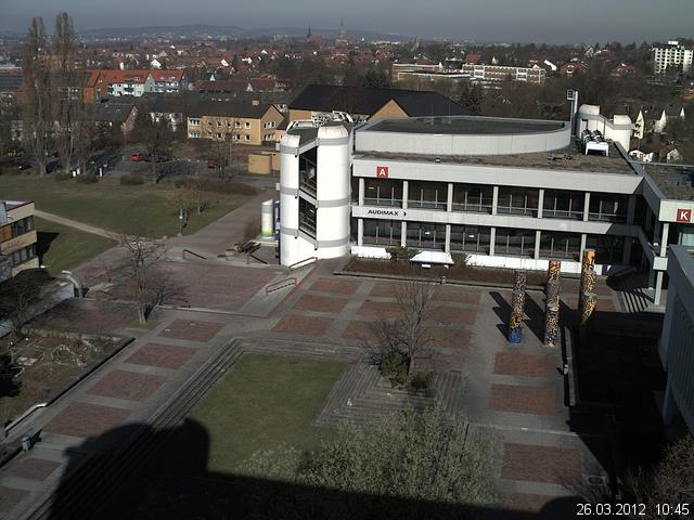 Foto der Webcam: Verwaltungsgeb&auml;ude, Innenhof mit Audimax, H&ouml;rsaal-Geb&auml;ude 1