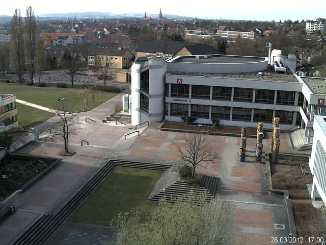 Foto der Webcam: Verwaltungsgeb&auml;ude, Innenhof mit Audimax, H&ouml;rsaal-Geb&auml;ude 1