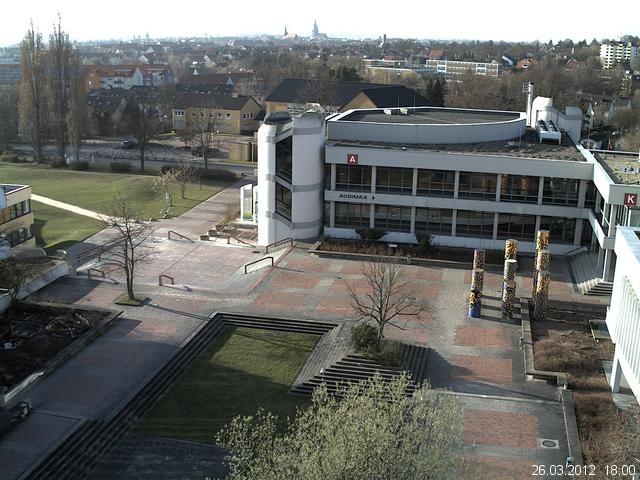 Foto der Webcam: Verwaltungsgeb&auml;ude, Innenhof mit Audimax, H&ouml;rsaal-Geb&auml;ude 1