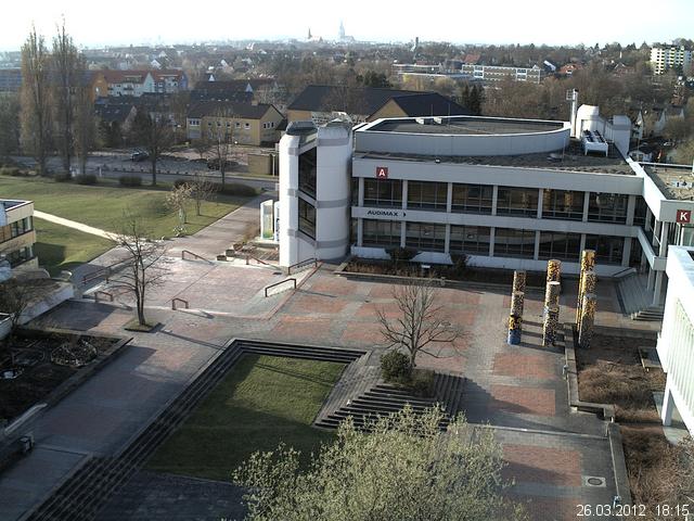 Foto der Webcam: Verwaltungsgeb&auml;ude, Innenhof mit Audimax, H&ouml;rsaal-Geb&auml;ude 1