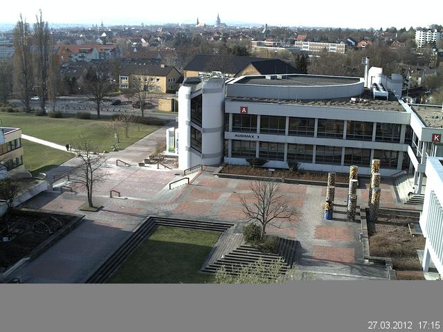 Foto der Webcam: Verwaltungsgeb&auml;ude, Innenhof mit Audimax, H&ouml;rsaal-Geb&auml;ude 1