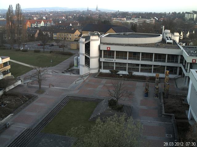 Foto der Webcam: Verwaltungsgeb&auml;ude, Innenhof mit Audimax, H&ouml;rsaal-Geb&auml;ude 1