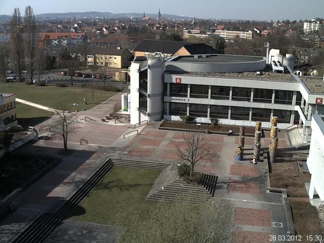 Foto der Webcam: Verwaltungsgeb&auml;ude, Innenhof mit Audimax, H&ouml;rsaal-Geb&auml;ude 1