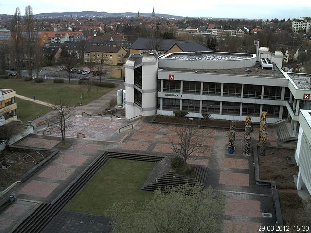 Foto der Webcam: Verwaltungsgeb&auml;ude, Innenhof mit Audimax, H&ouml;rsaal-Geb&auml;ude 1
