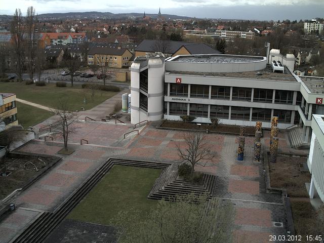 Foto der Webcam: Verwaltungsgeb&auml;ude, Innenhof mit Audimax, H&ouml;rsaal-Geb&auml;ude 1