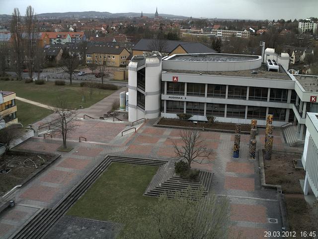 Foto der Webcam: Verwaltungsgeb&auml;ude, Innenhof mit Audimax, H&ouml;rsaal-Geb&auml;ude 1