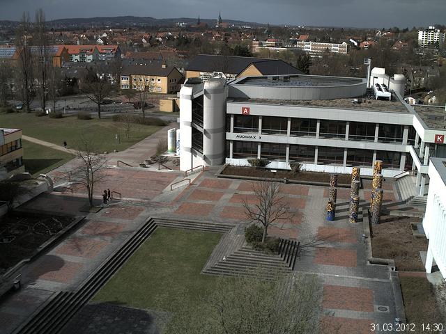 Foto der Webcam: Verwaltungsgeb&auml;ude, Innenhof mit Audimax, H&ouml;rsaal-Geb&auml;ude 1