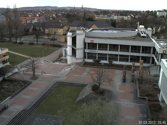 Foto der Webcam: Verwaltungsgeb&auml;ude, Innenhof mit Audimax, H&ouml;rsaal-Geb&auml;ude 1