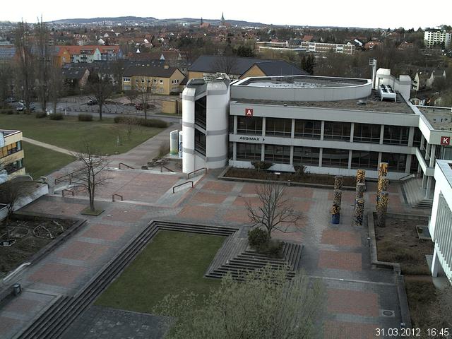 Foto der Webcam: Verwaltungsgeb&auml;ude, Innenhof mit Audimax, H&ouml;rsaal-Geb&auml;ude 1