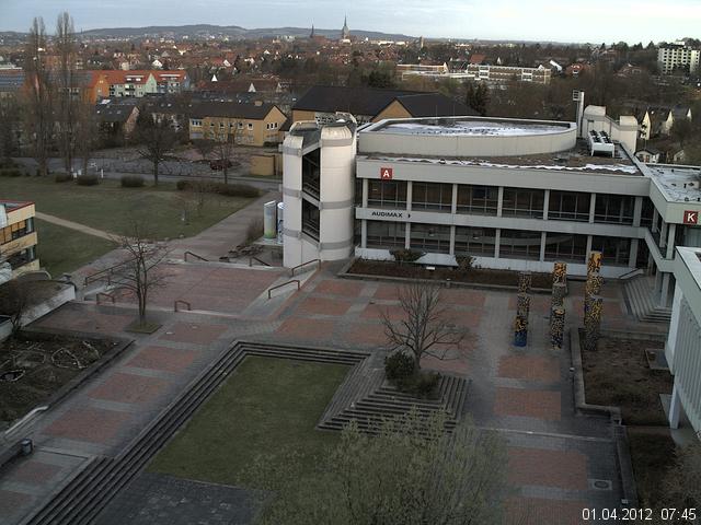 Foto der Webcam: Verwaltungsgeb&auml;ude, Innenhof mit Audimax, H&ouml;rsaal-Geb&auml;ude 1