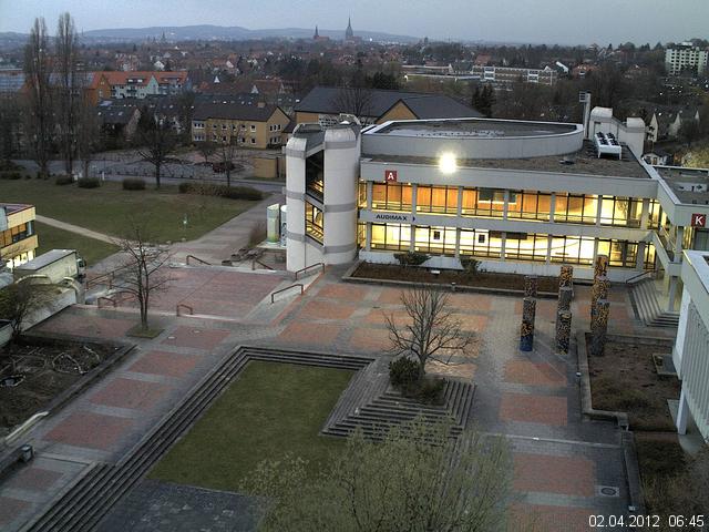 Foto der Webcam: Verwaltungsgeb&auml;ude, Innenhof mit Audimax, H&ouml;rsaal-Geb&auml;ude 1