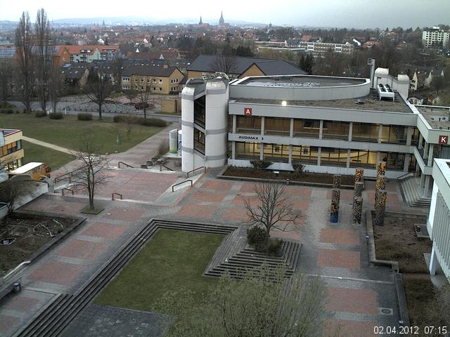 Foto der Webcam: Verwaltungsgeb&auml;ude, Innenhof mit Audimax, H&ouml;rsaal-Geb&auml;ude 1