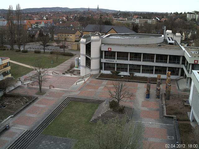 Foto der Webcam: Verwaltungsgeb&auml;ude, Innenhof mit Audimax, H&ouml;rsaal-Geb&auml;ude 1