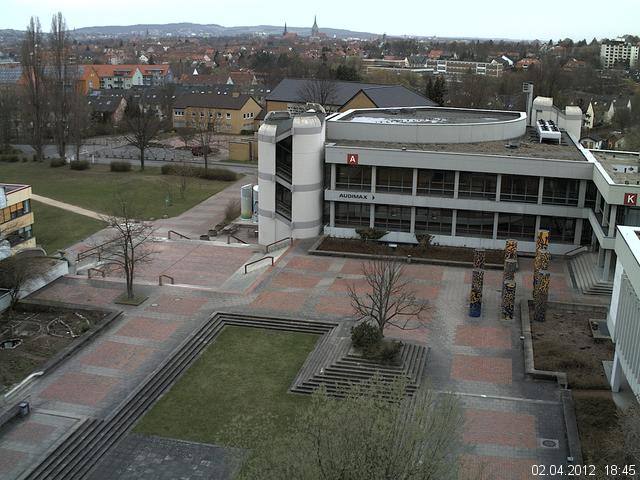 Foto der Webcam: Verwaltungsgeb&auml;ude, Innenhof mit Audimax, H&ouml;rsaal-Geb&auml;ude 1