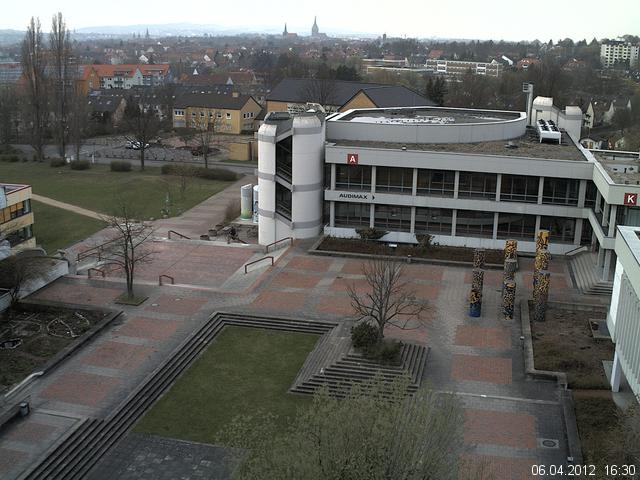 Foto der Webcam: Verwaltungsgeb&auml;ude, Innenhof mit Audimax, H&ouml;rsaal-Geb&auml;ude 1