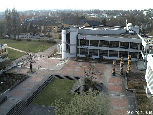 Foto der Webcam: Verwaltungsgeb&auml;ude, Innenhof mit Audimax, H&ouml;rsaal-Geb&auml;ude 1