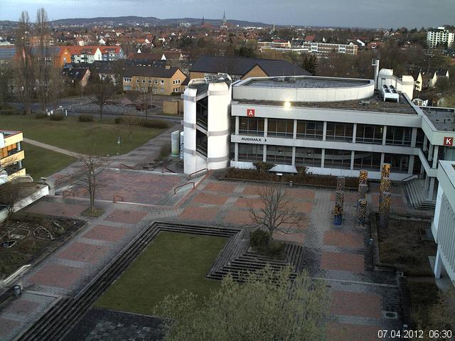 Foto der Webcam: Verwaltungsgeb&auml;ude, Innenhof mit Audimax, H&ouml;rsaal-Geb&auml;ude 1