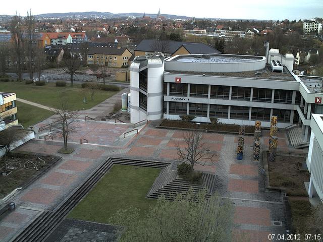 Foto der Webcam: Verwaltungsgeb&auml;ude, Innenhof mit Audimax, H&ouml;rsaal-Geb&auml;ude 1