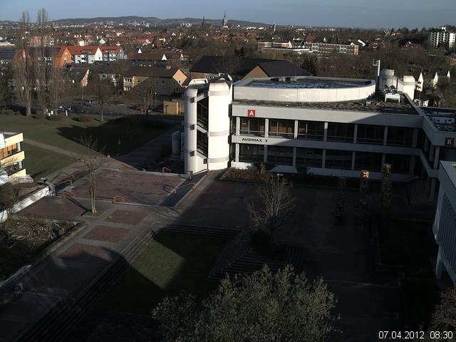 Foto der Webcam: Verwaltungsgeb&auml;ude, Innenhof mit Audimax, H&ouml;rsaal-Geb&auml;ude 1