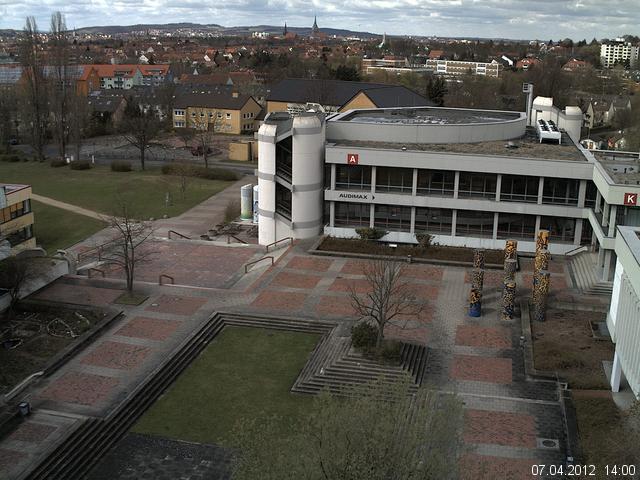 Foto der Webcam: Verwaltungsgeb&auml;ude, Innenhof mit Audimax, H&ouml;rsaal-Geb&auml;ude 1